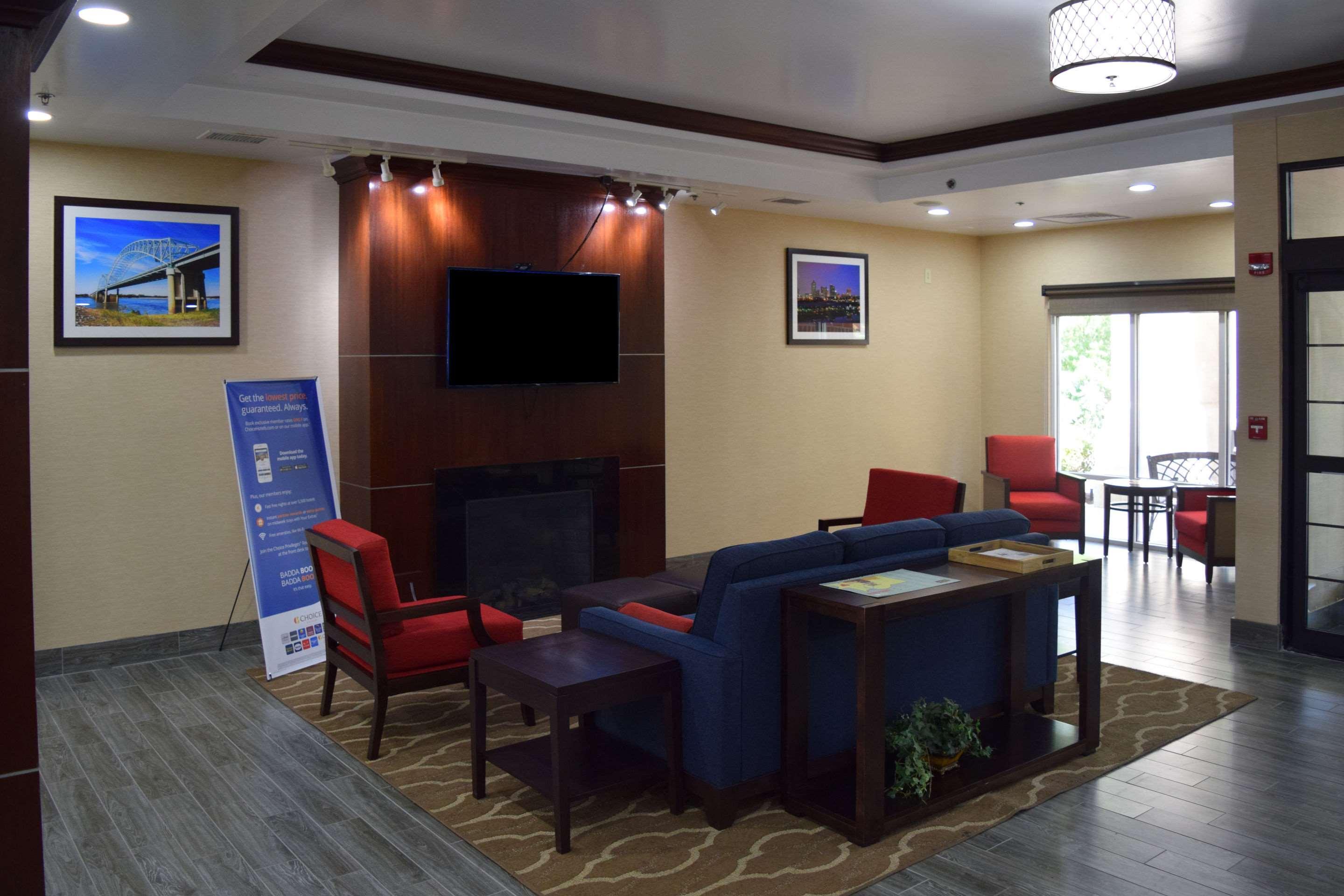 Comfort Suites Olive Branch - Memphis South Экстерьер фото