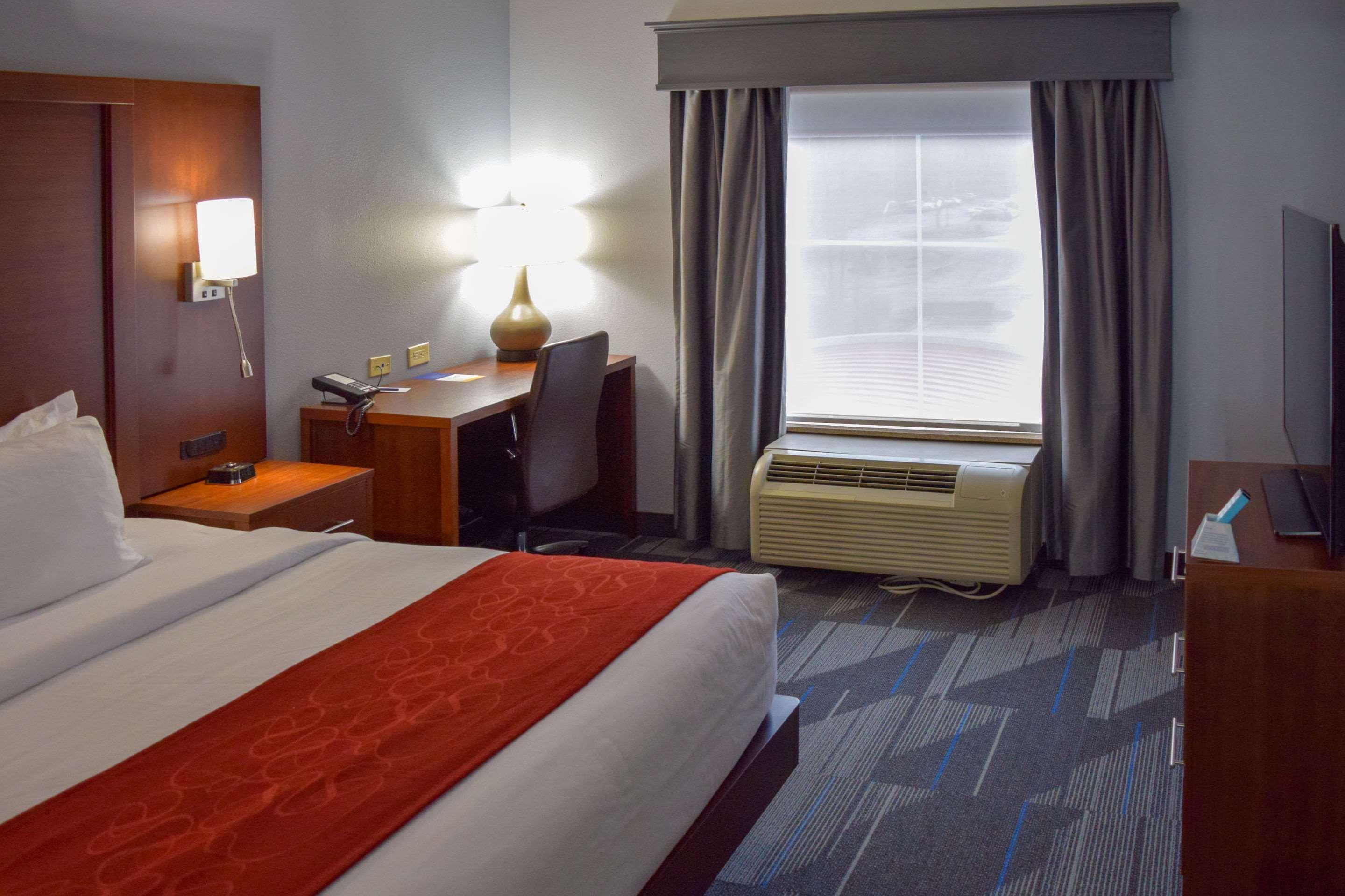 Comfort Suites Olive Branch - Memphis South Экстерьер фото