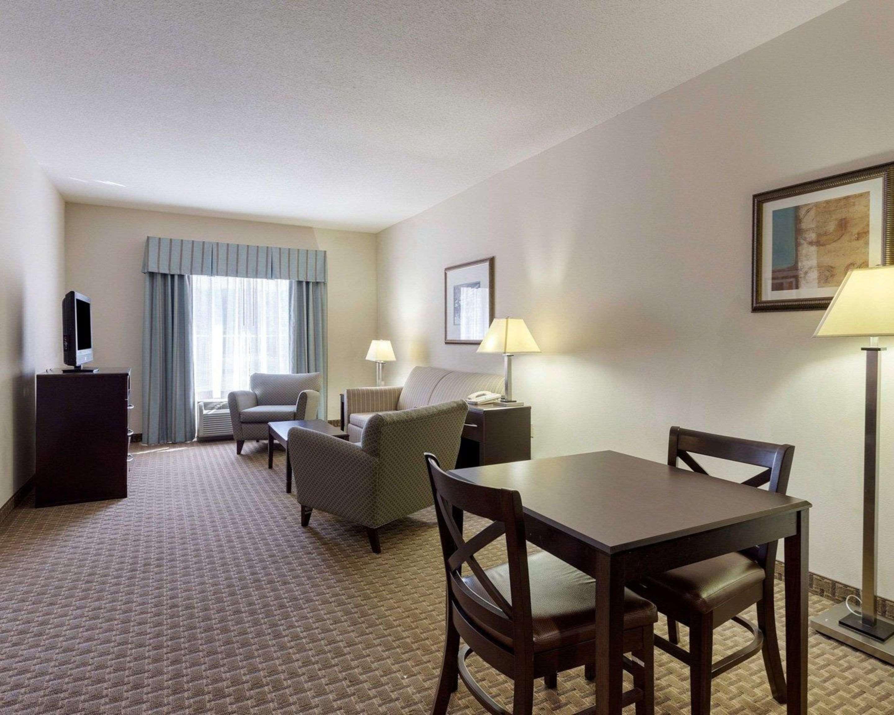 Comfort Suites Olive Branch - Memphis South Экстерьер фото