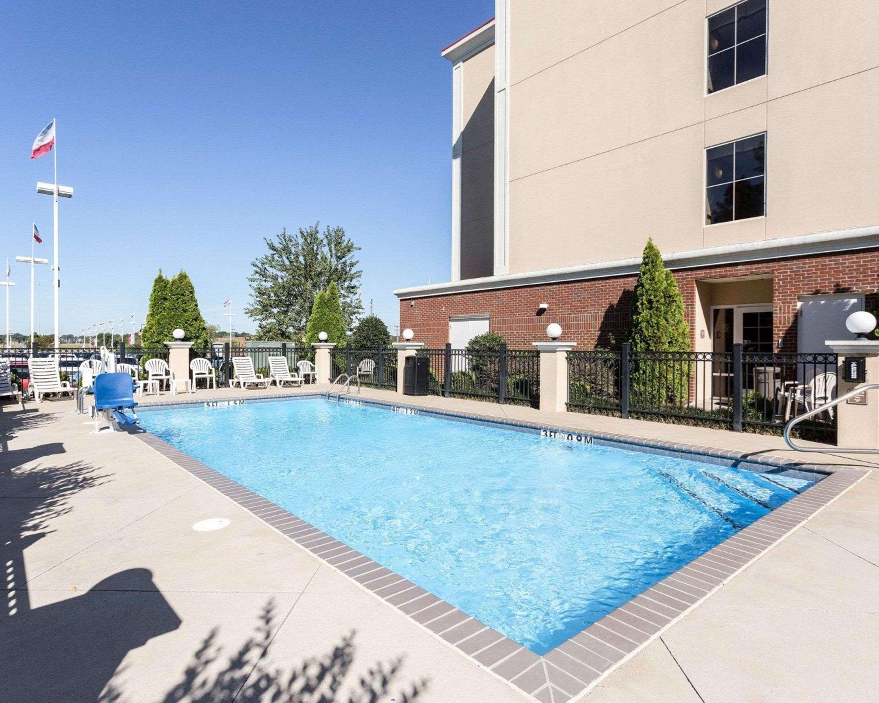 Comfort Suites Olive Branch - Memphis South Экстерьер фото
