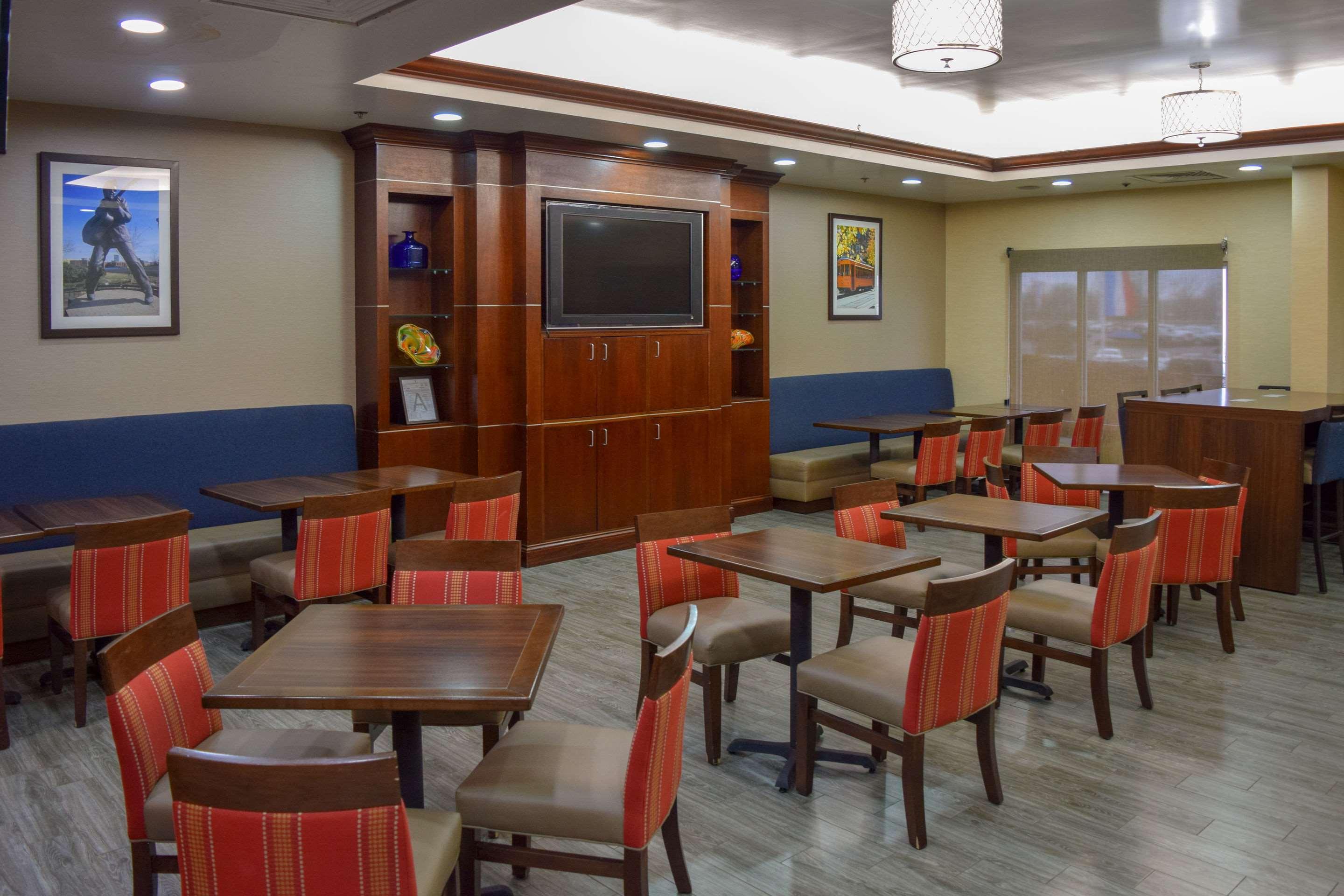 Comfort Suites Olive Branch - Memphis South Экстерьер фото